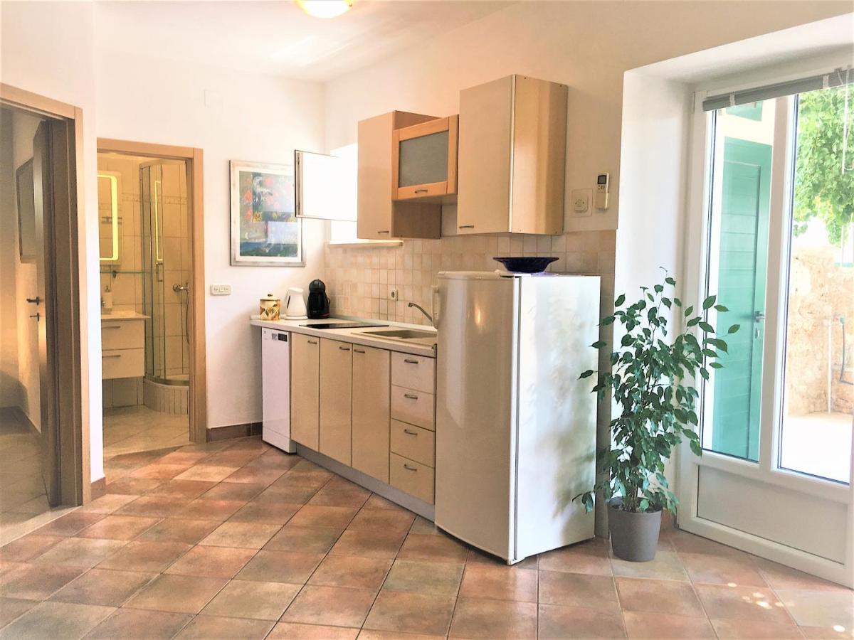 Apartments Obala Μπολ Εξωτερικό φωτογραφία