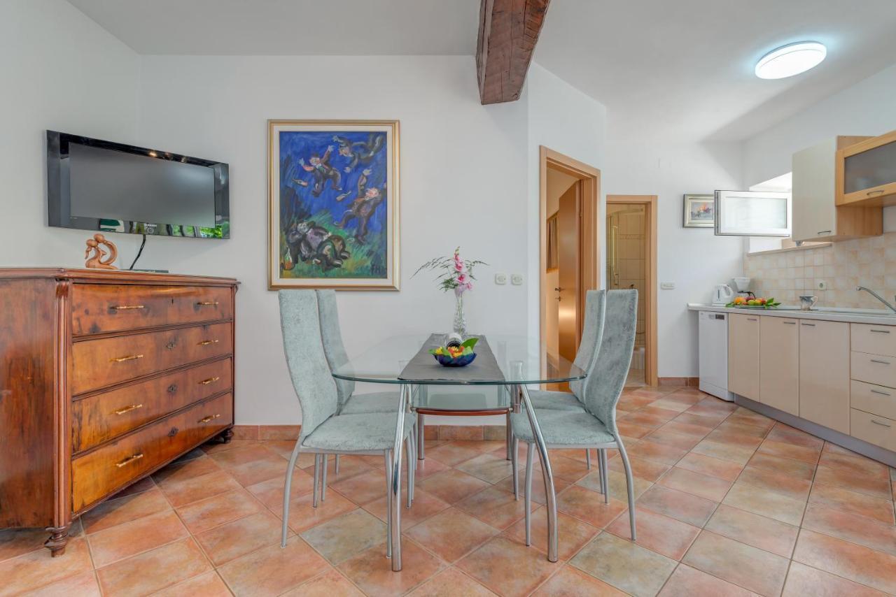 Apartments Obala Μπολ Εξωτερικό φωτογραφία